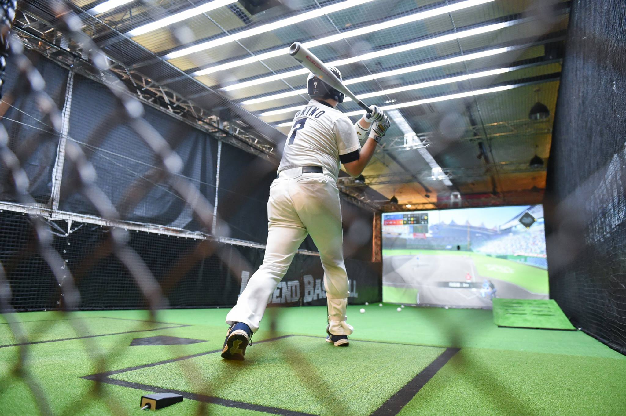 棒球发球机 棒球发球机