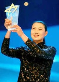 聂亚丽：广东第一批队员，原国家队守门员；全国十佳运动员之一，曲棍球届唯一一个十佳运动员