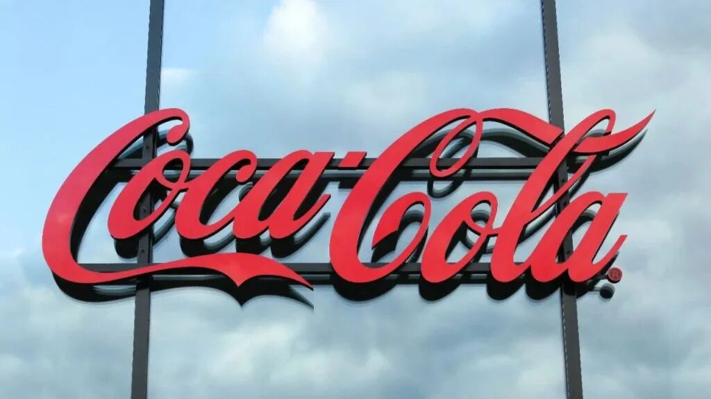 可口可乐COO柏瑞凯:打造“十亿美元级”品牌至少得7到10年,85%市面上的新品5年内都会下架,公司转型时刻往往源于危机 | 小食代