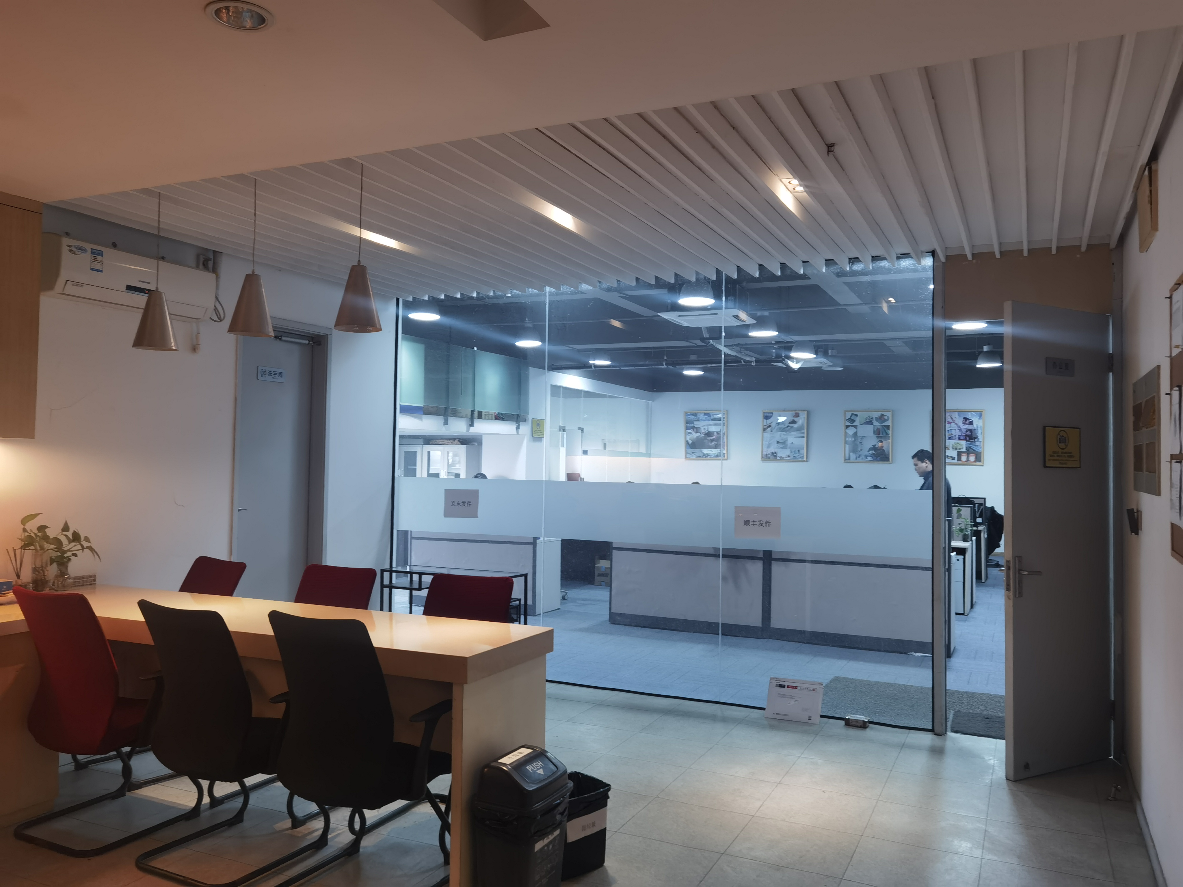 建筑，玻璃，天空