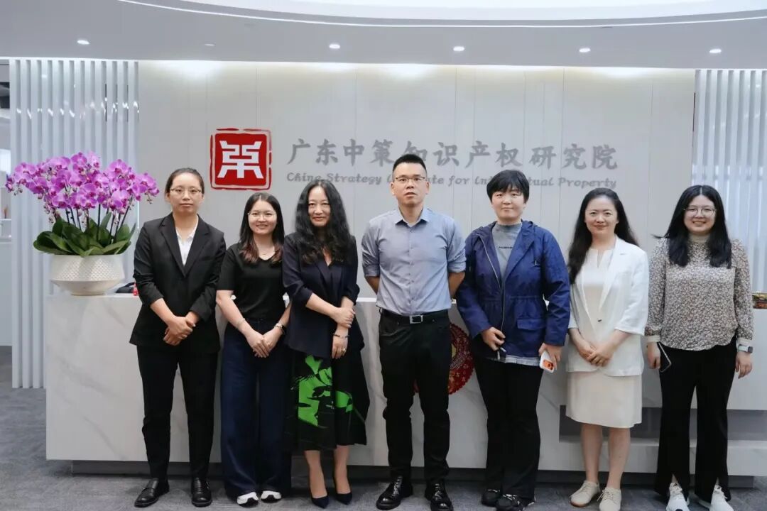 ae2c96eb-0eed-4b7e-8d69-cd589e24435f.jpg