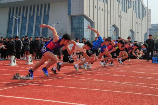 淮安市2025届体育高考模拟测试在我校圆满举行