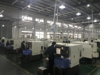 2高精度数控车床