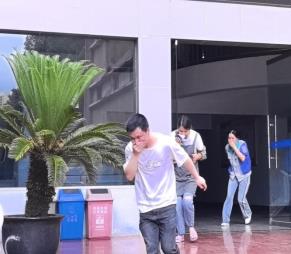 99db54978f653a3298f3c1b18140234