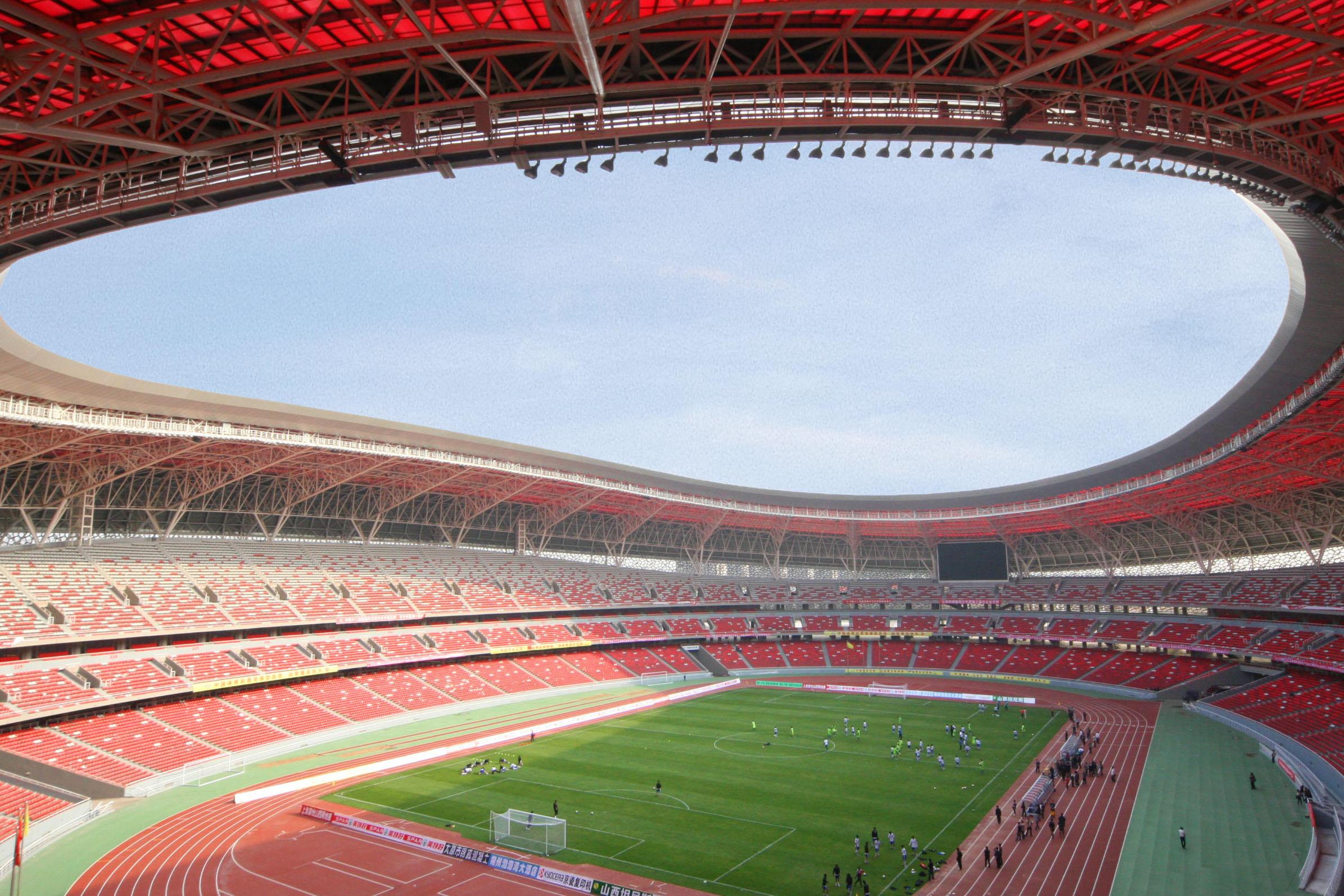 在人造草坪施工中的应用