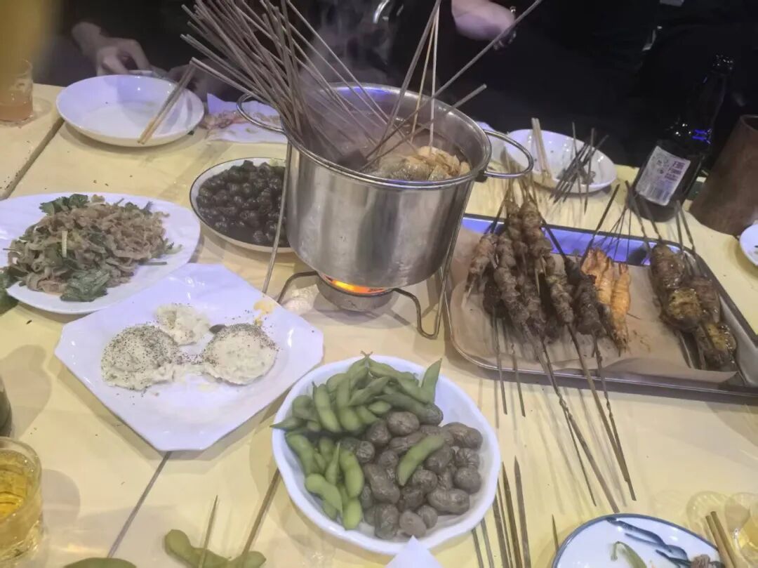 舍友聚餐.jpg