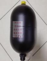 蓄能器
