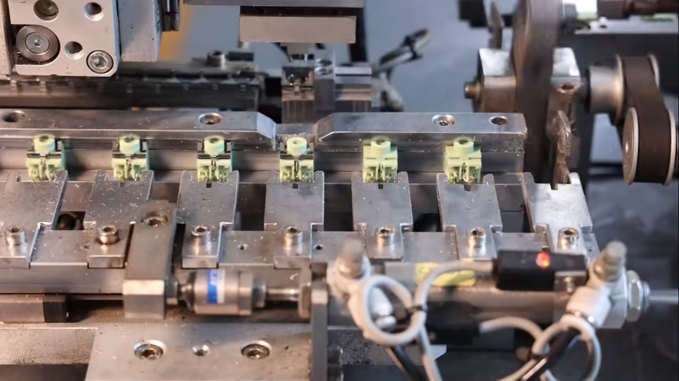 DC电源插座连接器工厂