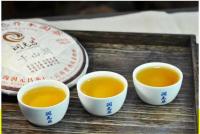 润元昌2012-2013-2015年千山润青饼普洱生茶千山系列