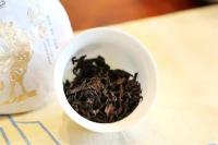 润元昌2017年金鸡纳福熟饼普洱熟茶