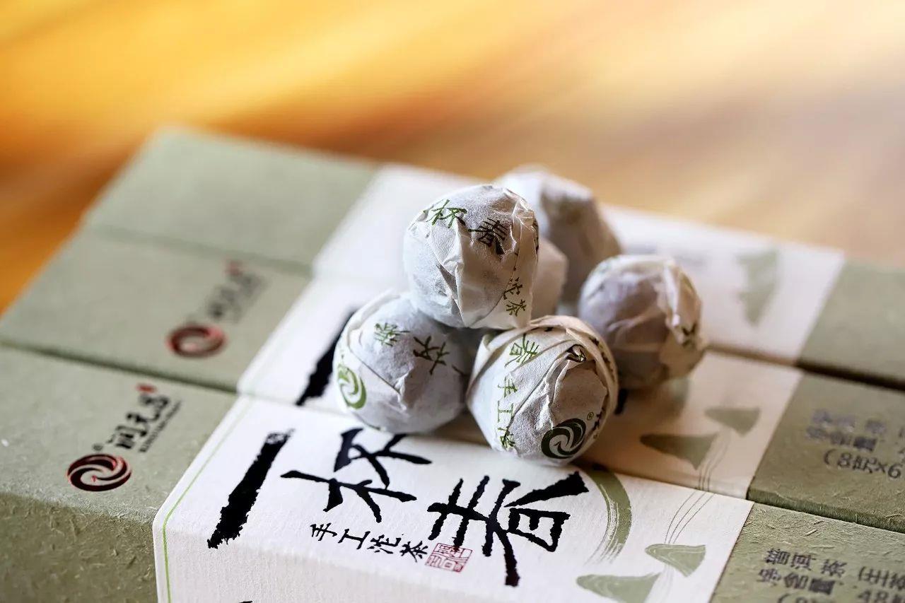 润元昌2015年一杯春手工沱茶普洱生茶
