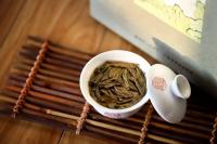 润元昌2015年一杯春手工沱茶普洱生茶