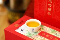 润元昌2018年云南勐海生态竹筒茶
