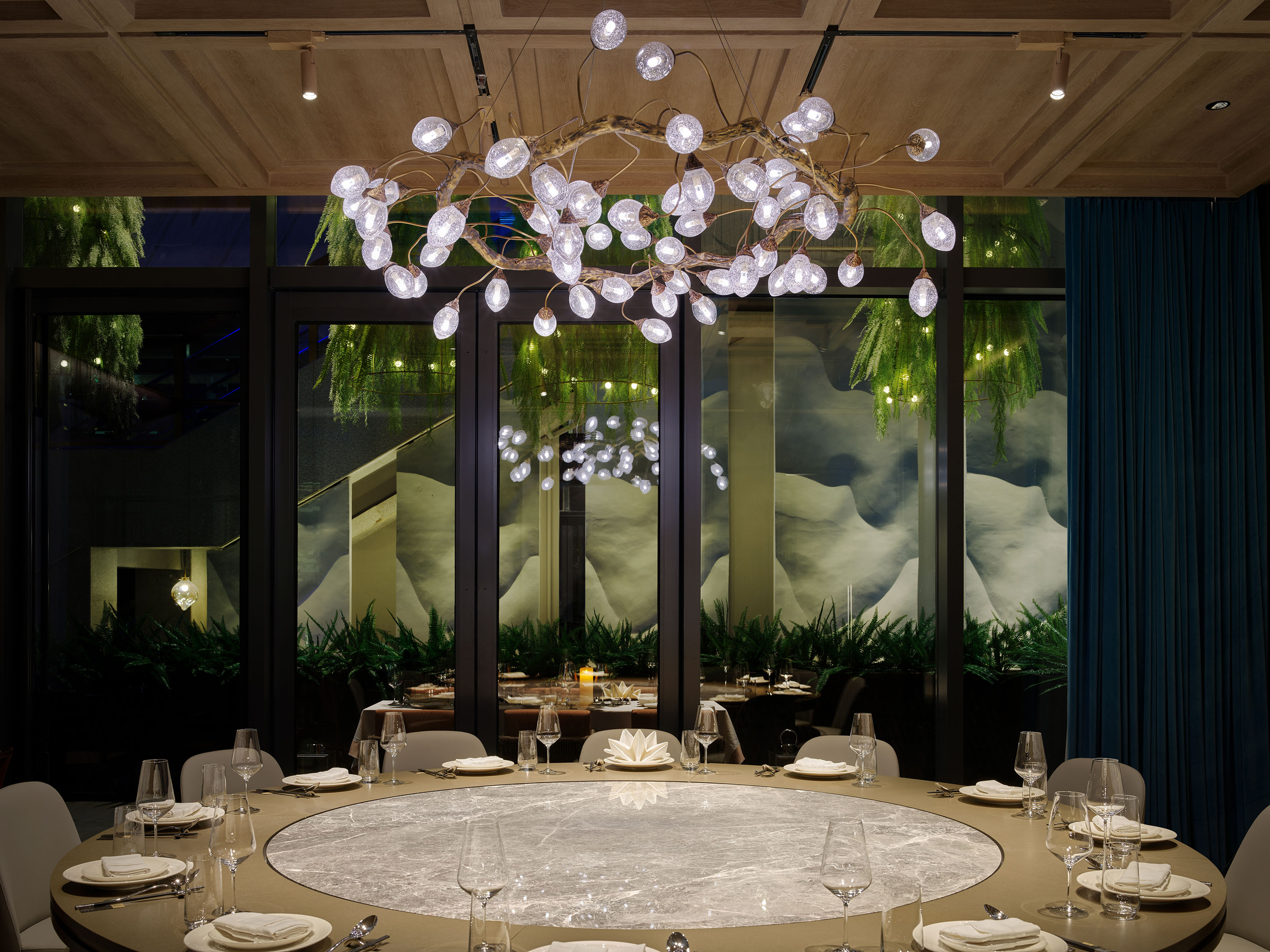 01龙庭琇厨-混凝土水幕-新