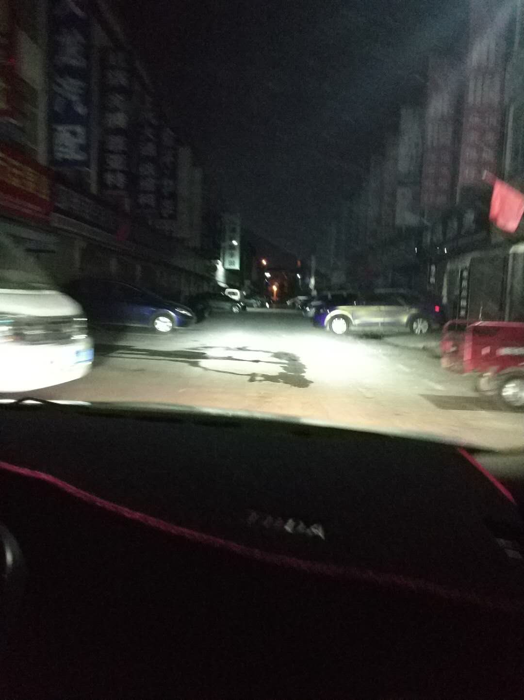 H4 LED近光照路效果