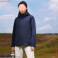 黑色冲锋衣搭配3