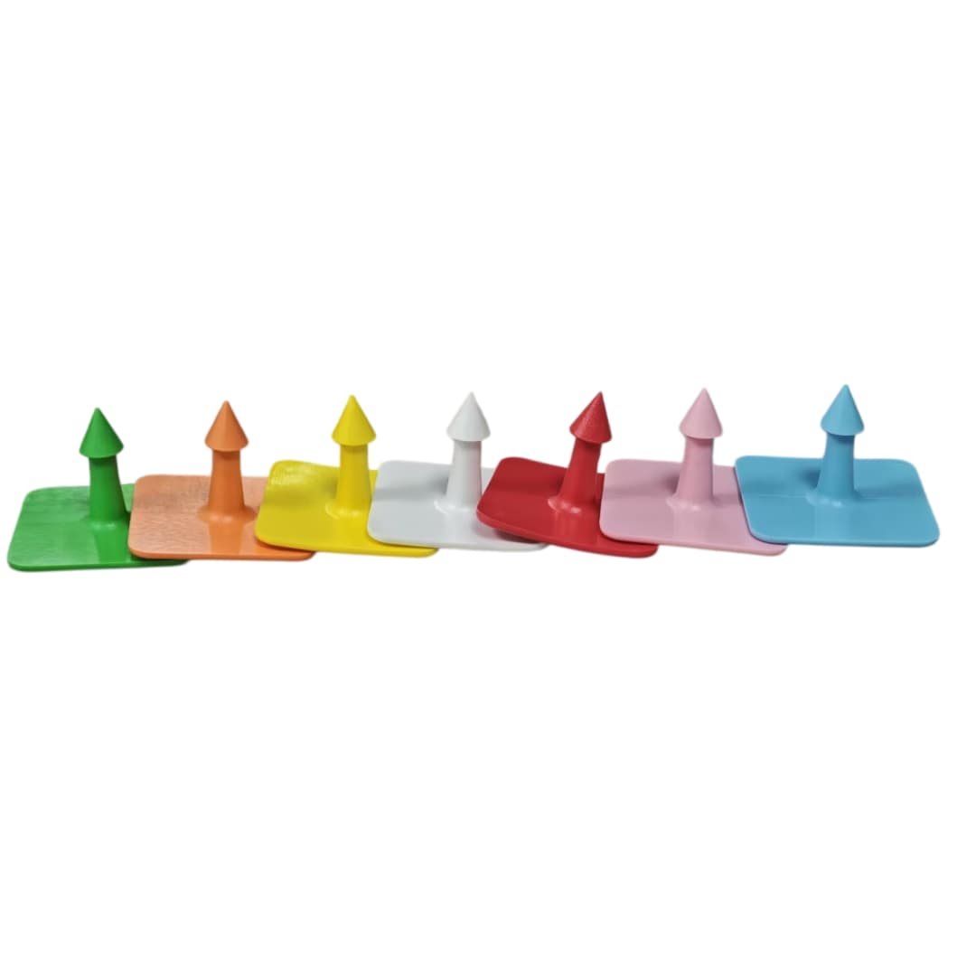 7colorssquareTPUlivestockeartagswithplasticpinsassortedgreenorangeyellowwhiteredpinkblue