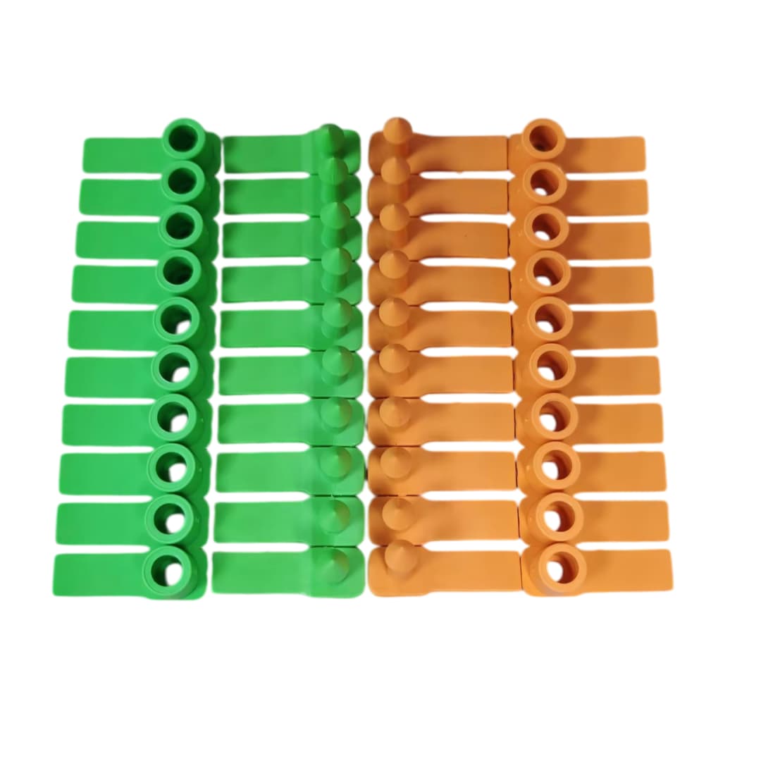 Greenandorangeblankplasticlivestockeartagssetforfarmanimalmarking