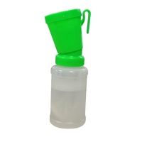 Greenbottomfoamingcowteatdipcupwithclearbottlebody