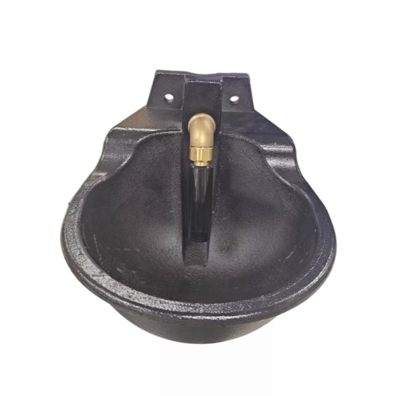 Blackcastironlivestockdrinkingbowlwithbrassautomaticdrinkervalve