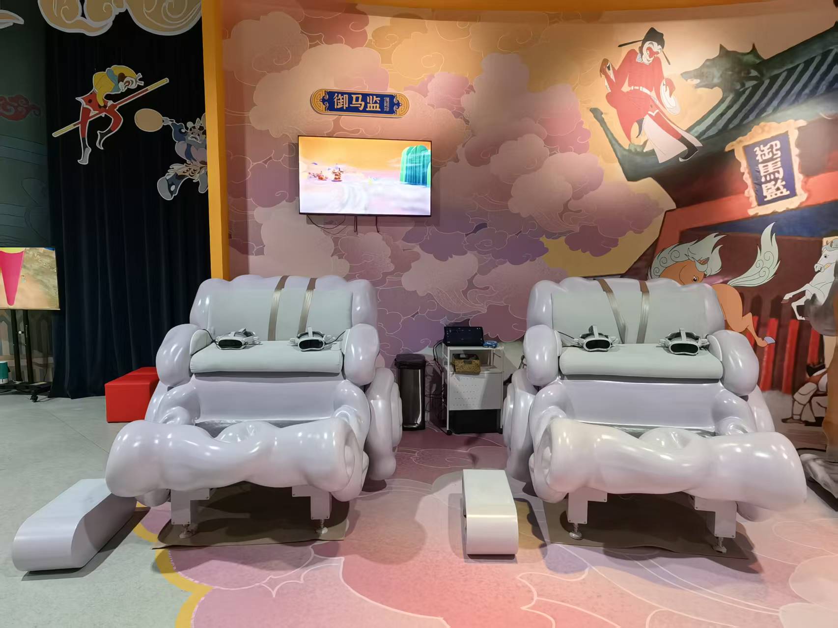 VR云辇坐乘体验