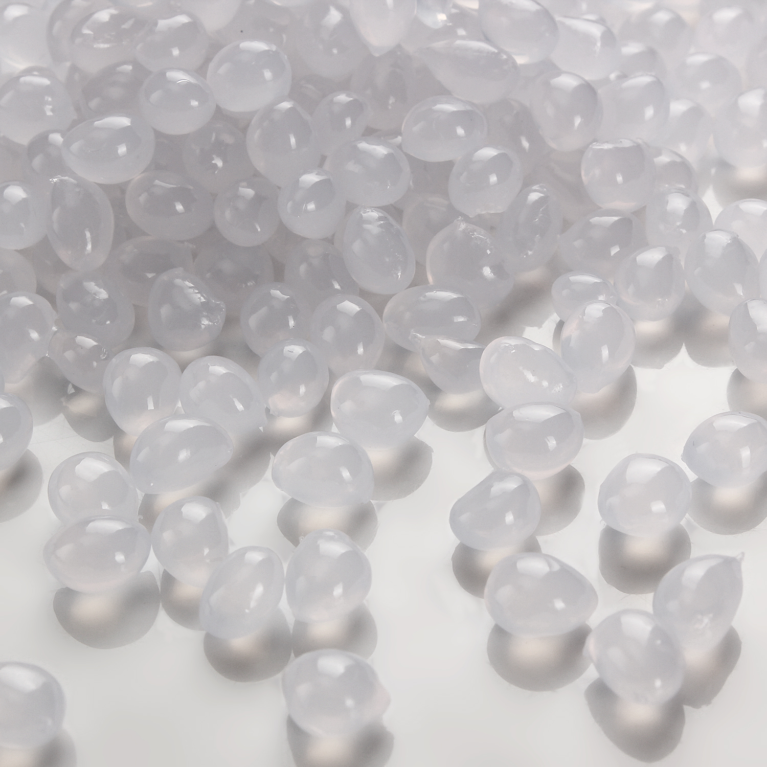 白色半透 胶粒-1