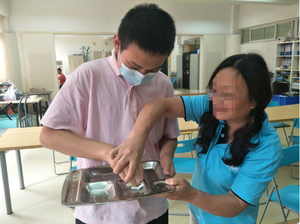 运鸿助残项目故事集（一）