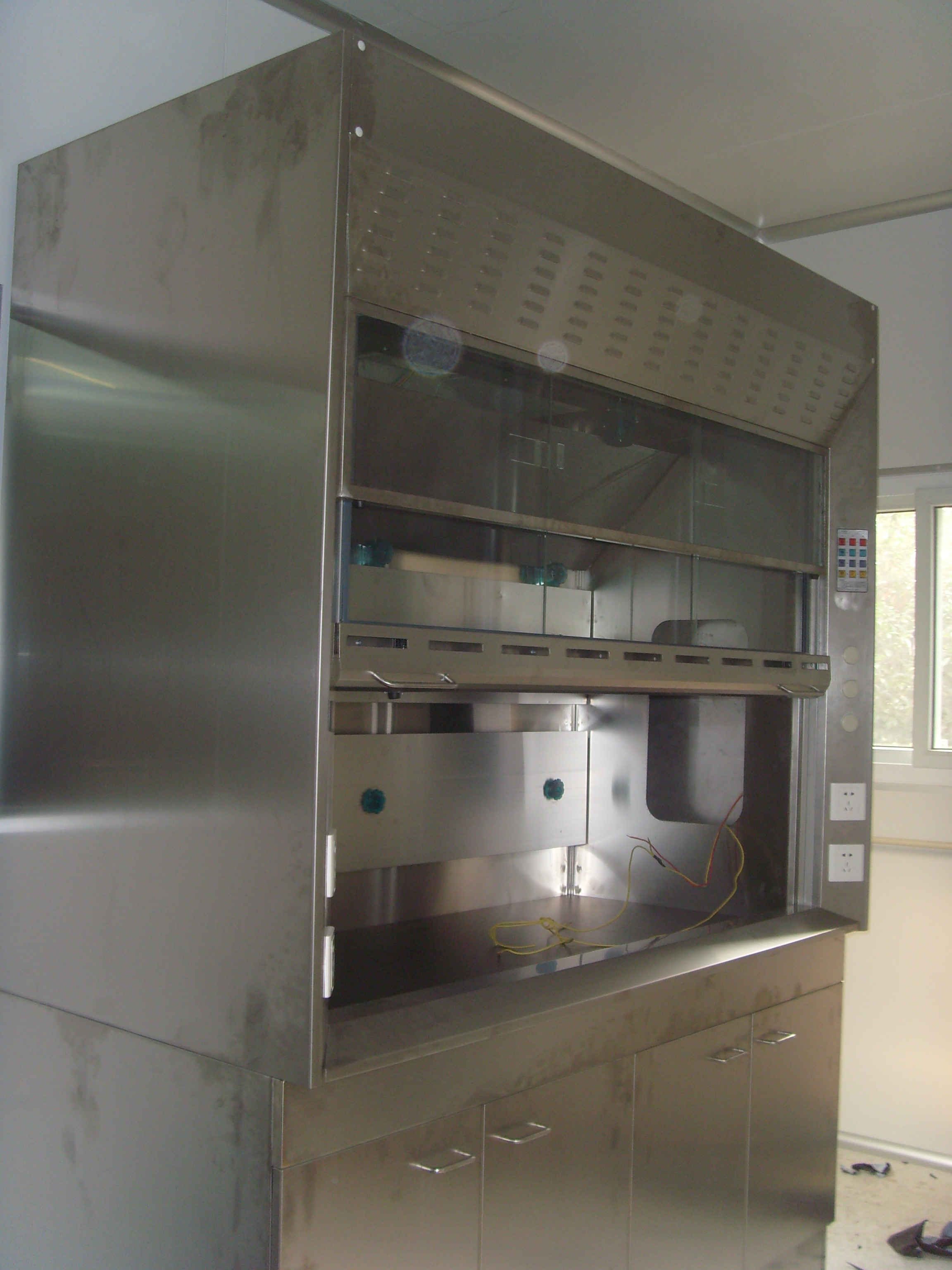 产品图-全不锈钢通风柜