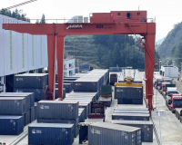 AMPJ集装箱门式起重机1