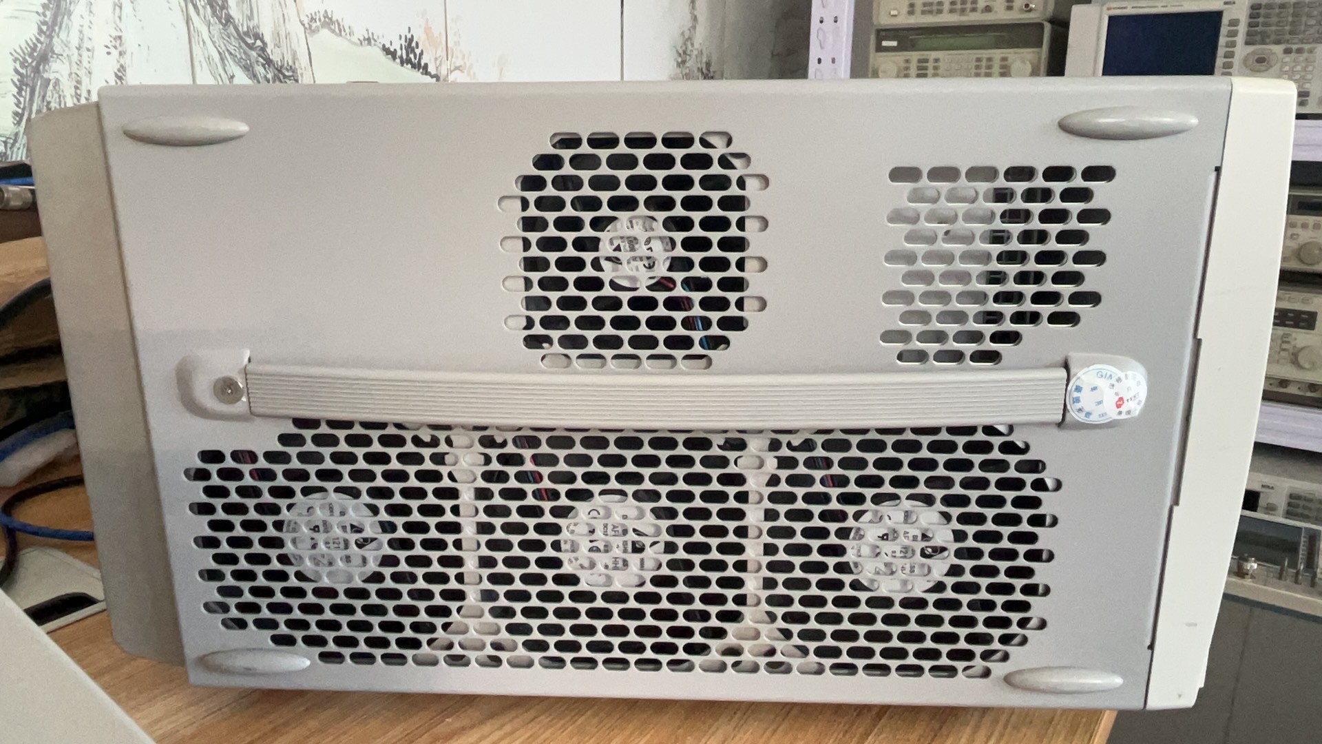 O1CN01p2Qa611c2kK4SZM3a_!!279913543