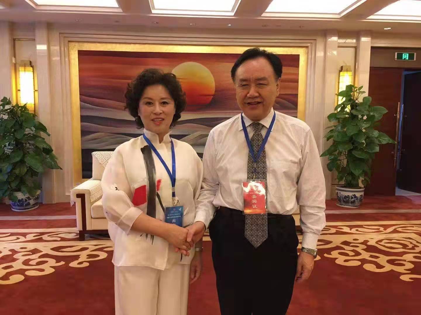 孔东宁董事长与樊代明院士合影