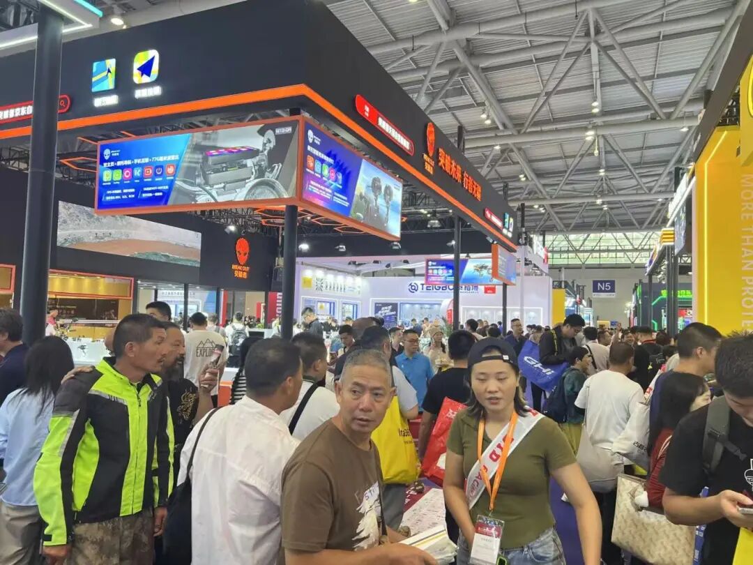 展会现场2.jpg