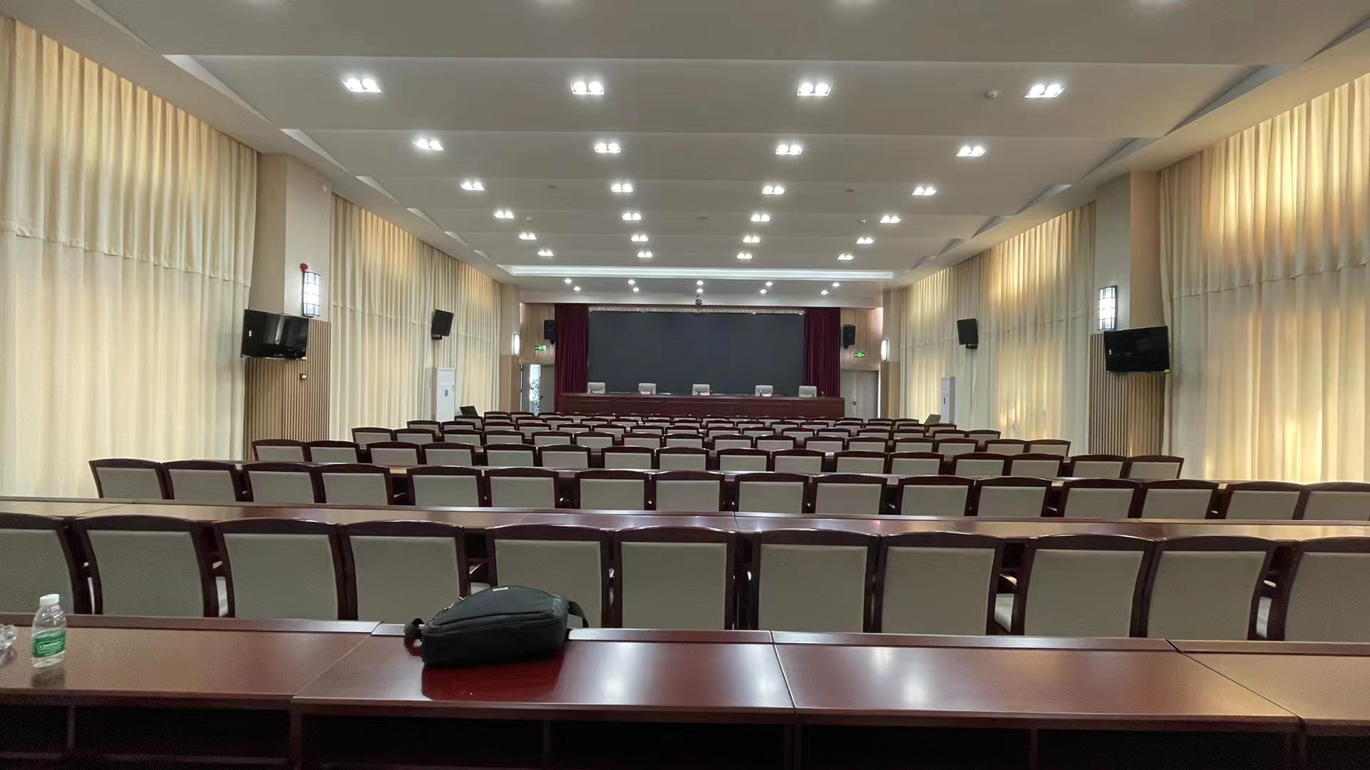 吴会议室音响系统1