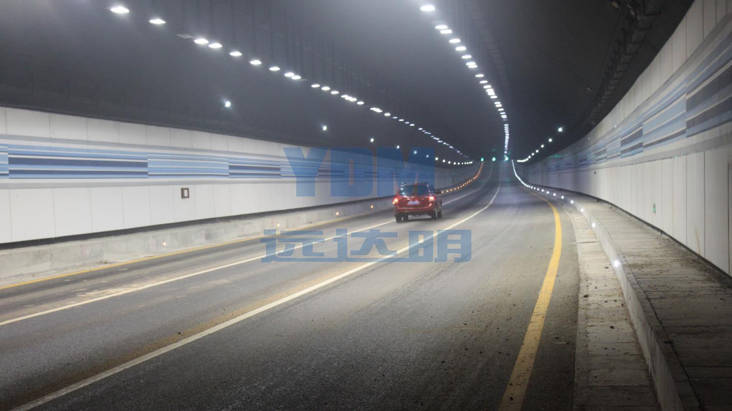 2011.07隧道有源道钉深圳北站-2011.07隧道有源道钉04