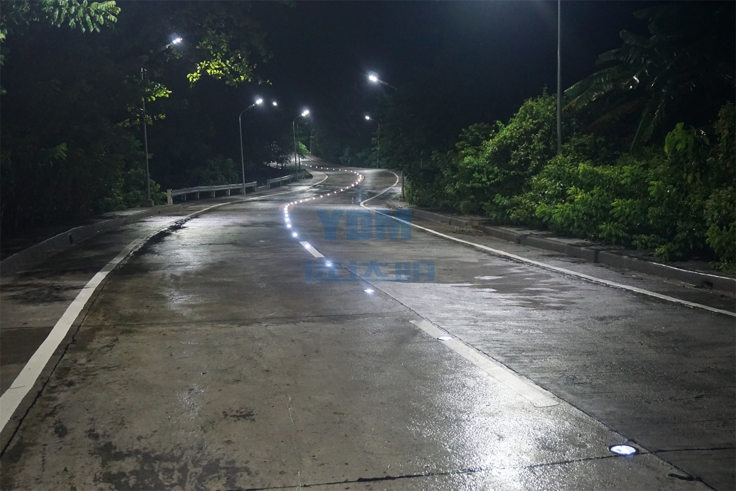 2019埋入式太阳能道钉菲律宾-2019埋入式太阳能道钉菲律宾02