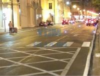 厄瓜多尔-蓝色方水晶太阳能道钉