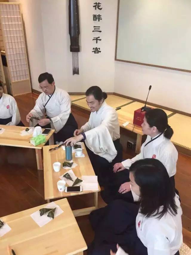 PC-通栏容器06-我们的团队01