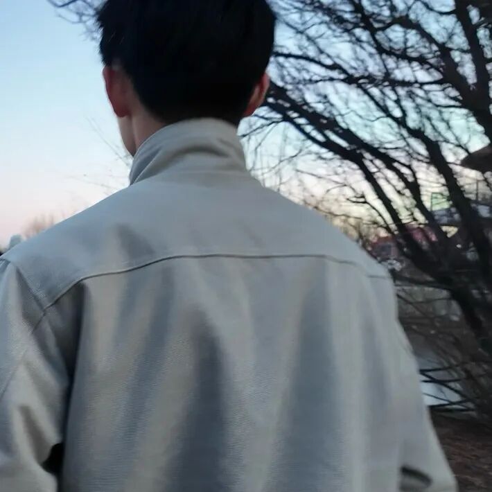 背影照.jpg