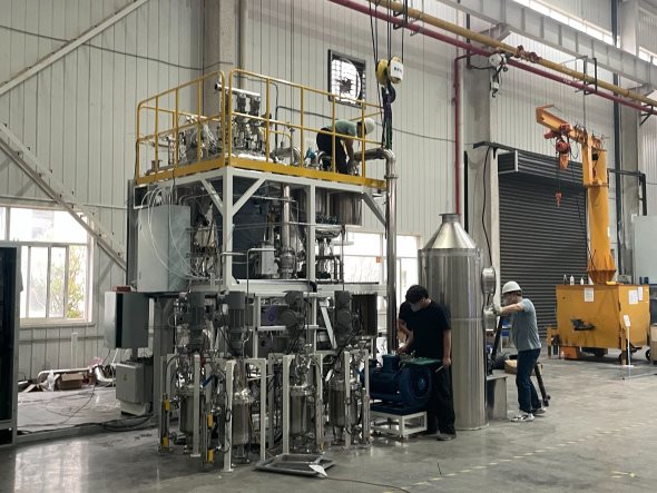 青龙-50K量产型粉体精准包覆装备车间发货前实拍
