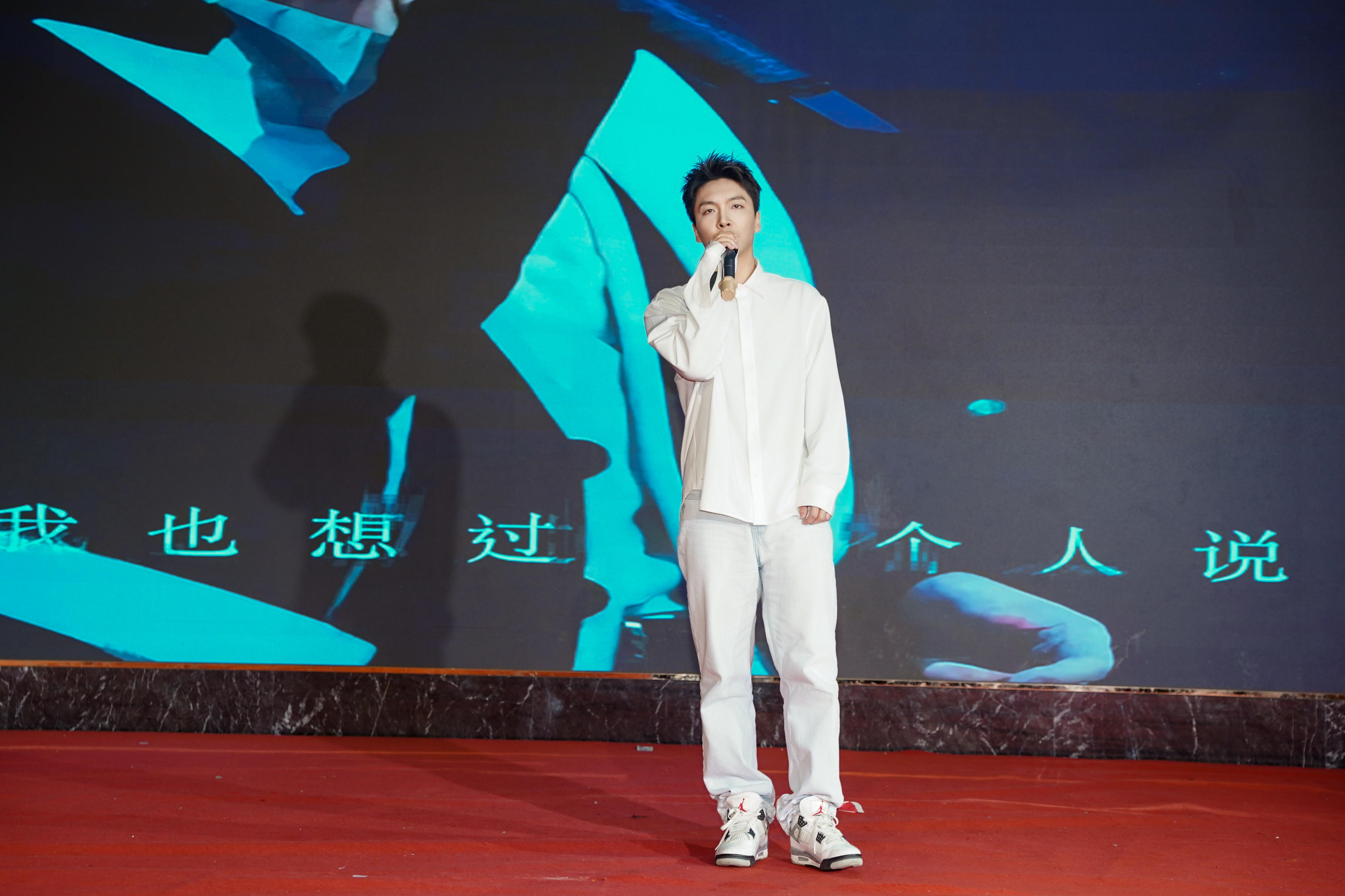 歌曲演唱