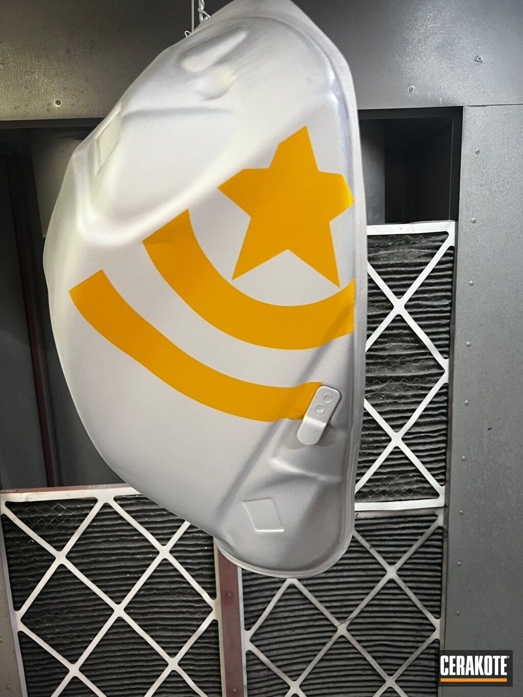 suzuki-gsxr-cap-merica-tank-coated-with-cerakote-in-bright-white-and-blackout-4