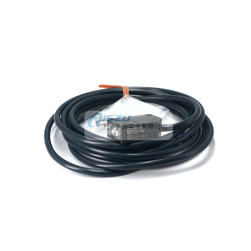 E3ZG-D62-S-12-24VDC.1