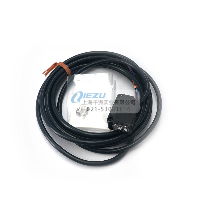 E3ZG-D62-S-12-24VDC.2