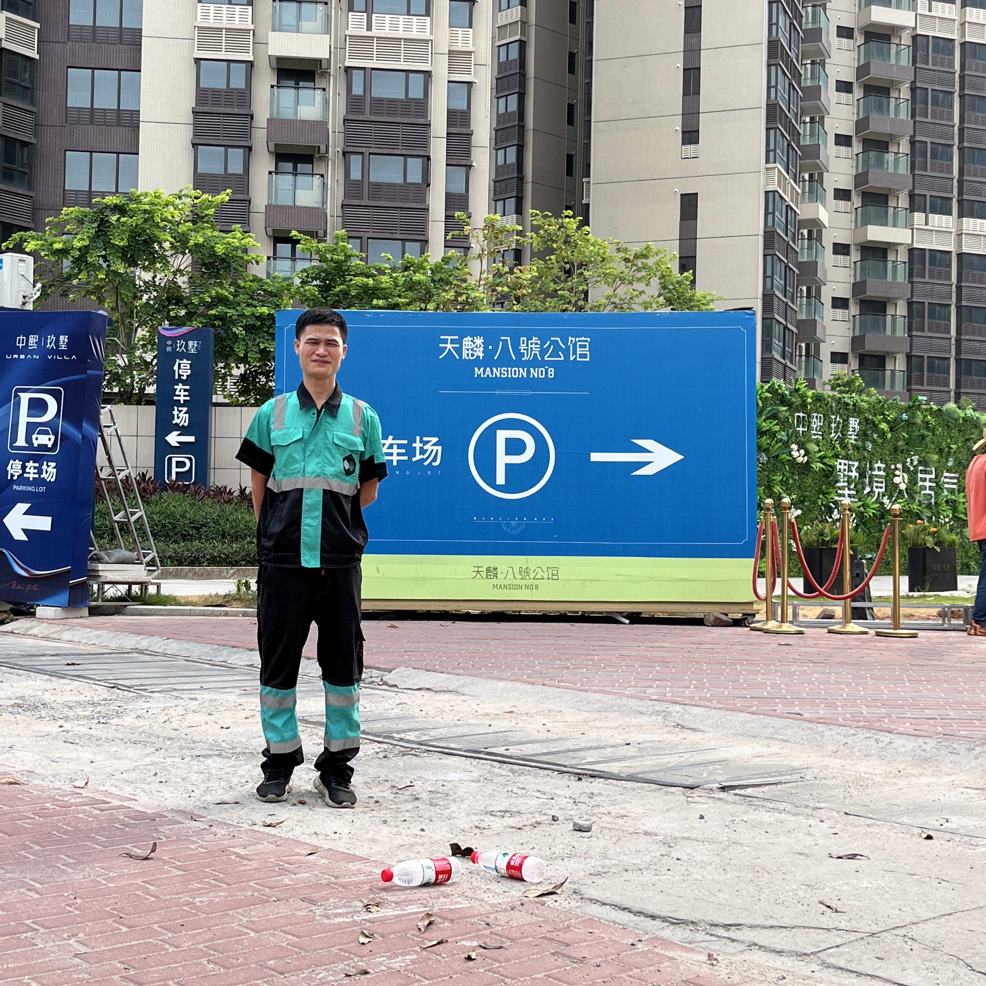 东莞谢岗镇天麟八号公馆施工现场无码-643c1372238e5e365a744f160e7f645