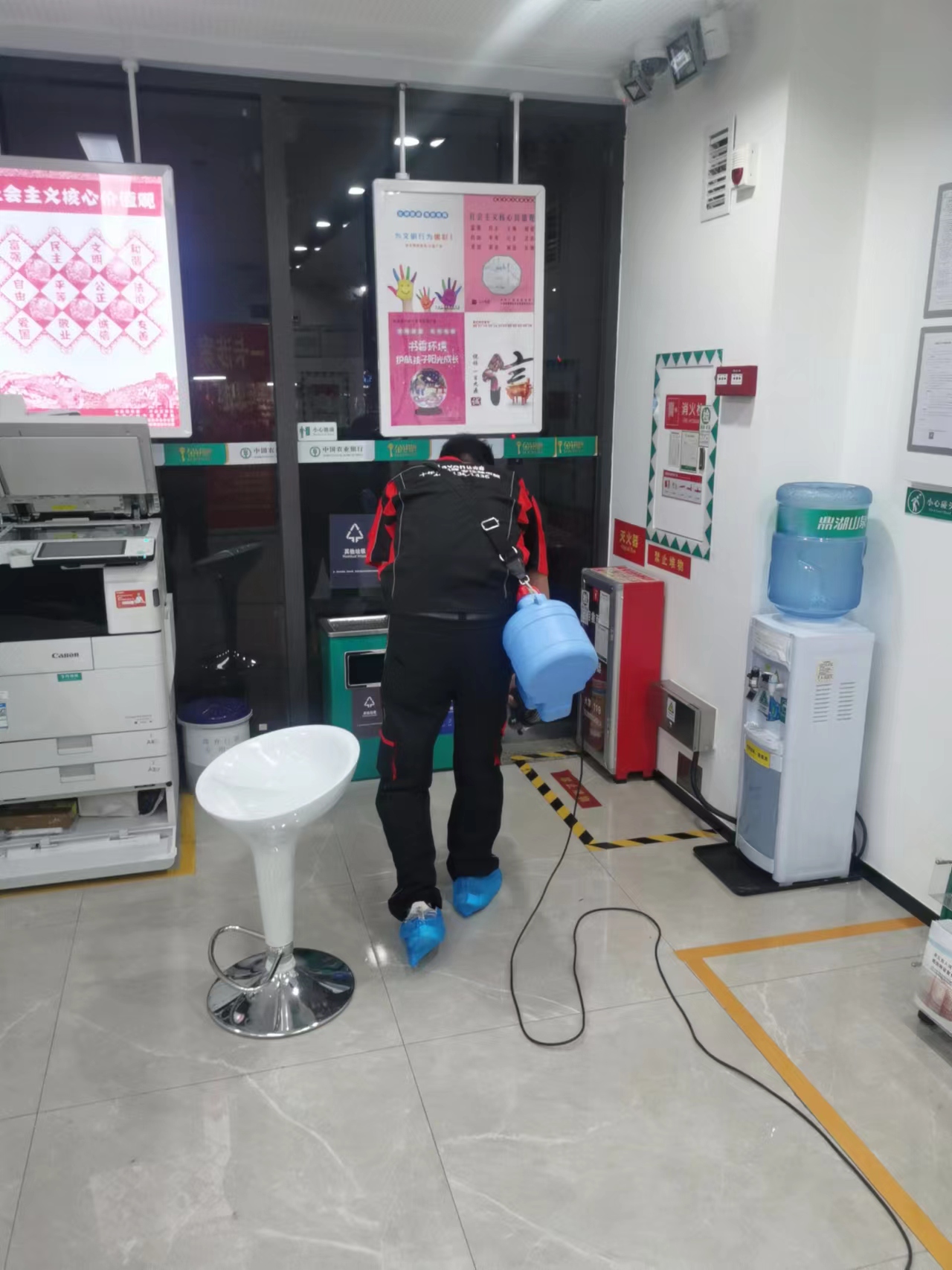 天河区，农业银行燕塘支行消杀工程记录无码-d3b2f2d754472153db08c4bbb2c3774