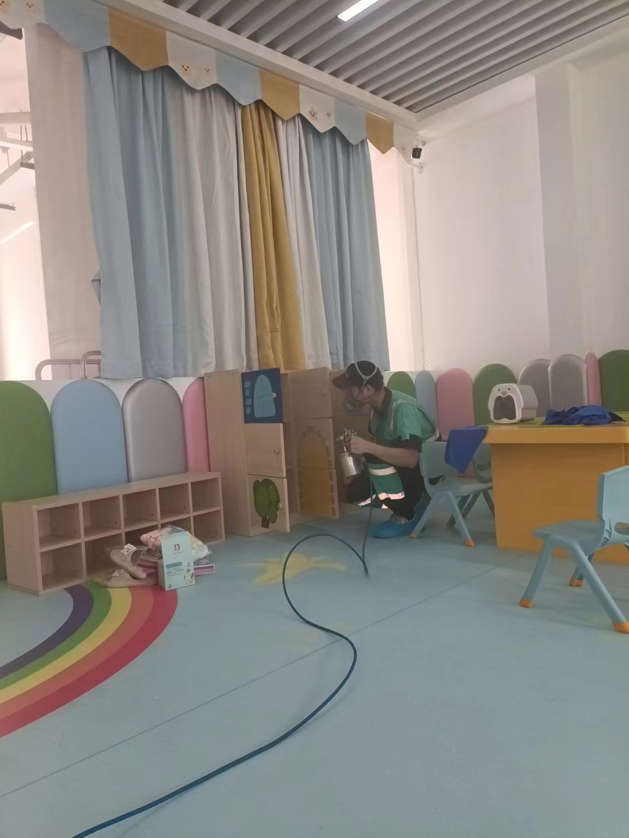 广州南方学院儿童之家施工治理现场-f7b5b31b4fb54549f806faafecc24d9