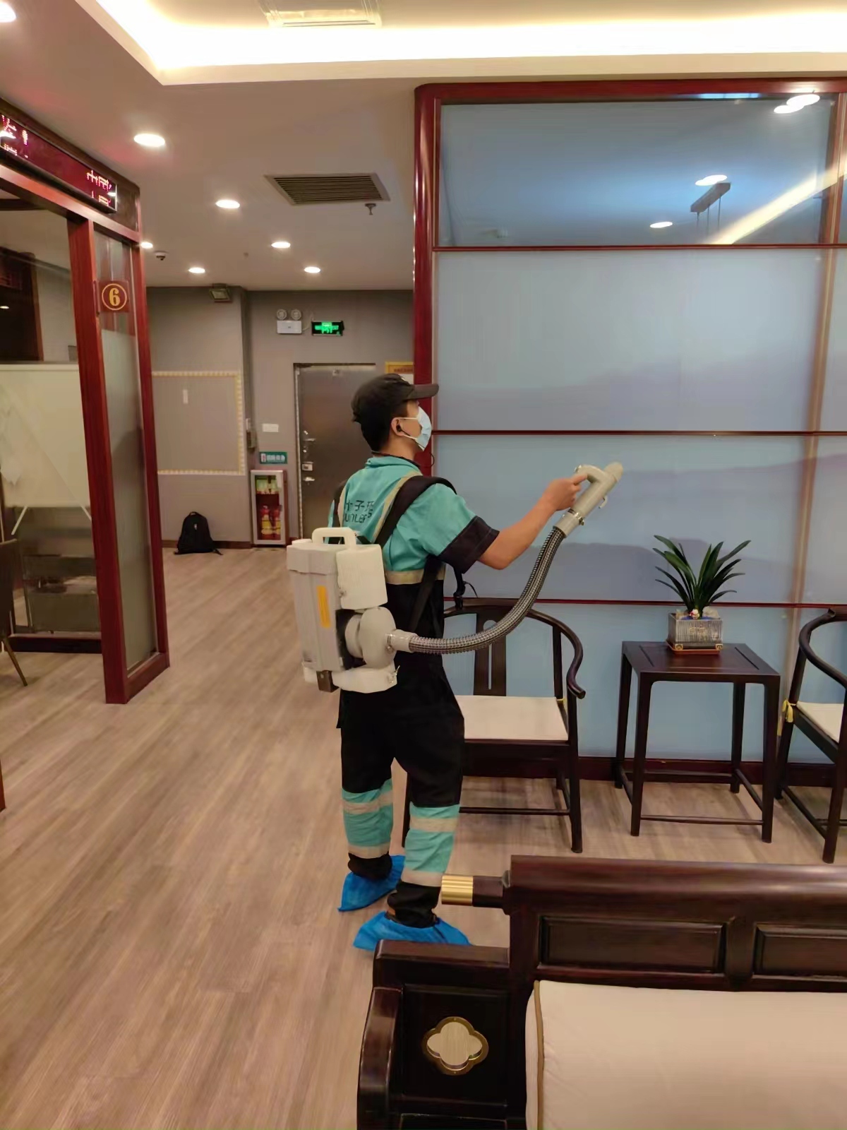 农业银行大石支行消毒现场-64c64ccaa90d80858314fa802c8611c