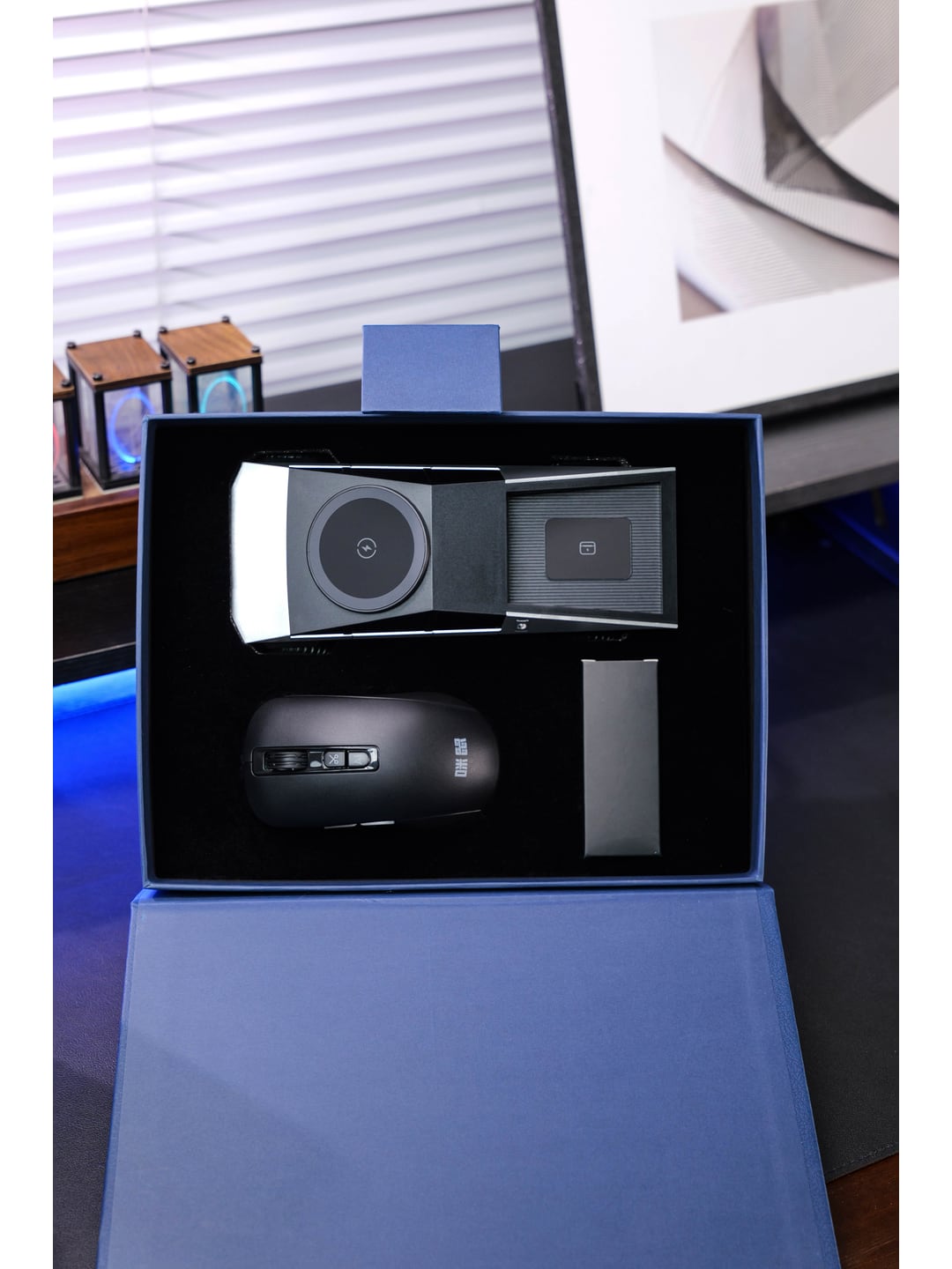 T3汽车造型QI2.0无线充电器+咪鼠M4 AI智能鼠标商务科技礼盒