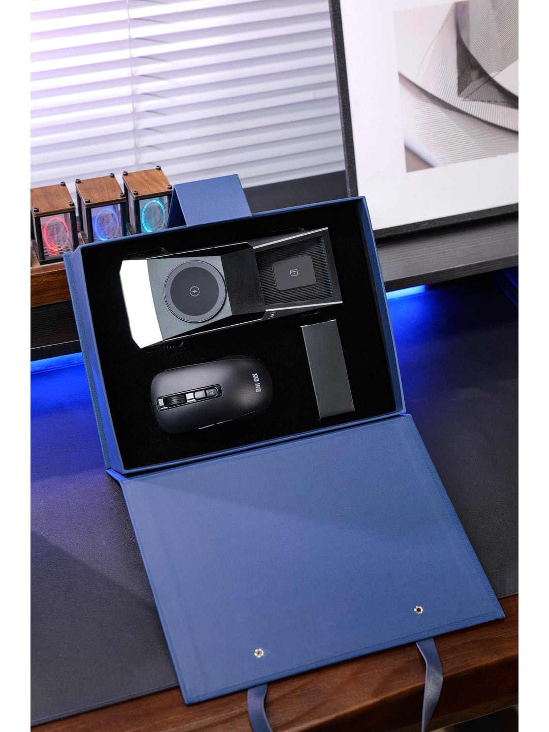 T3汽车造型QI2.0无线充电器+咪鼠M4 AI智能鼠标商务科技礼盒产品图 2