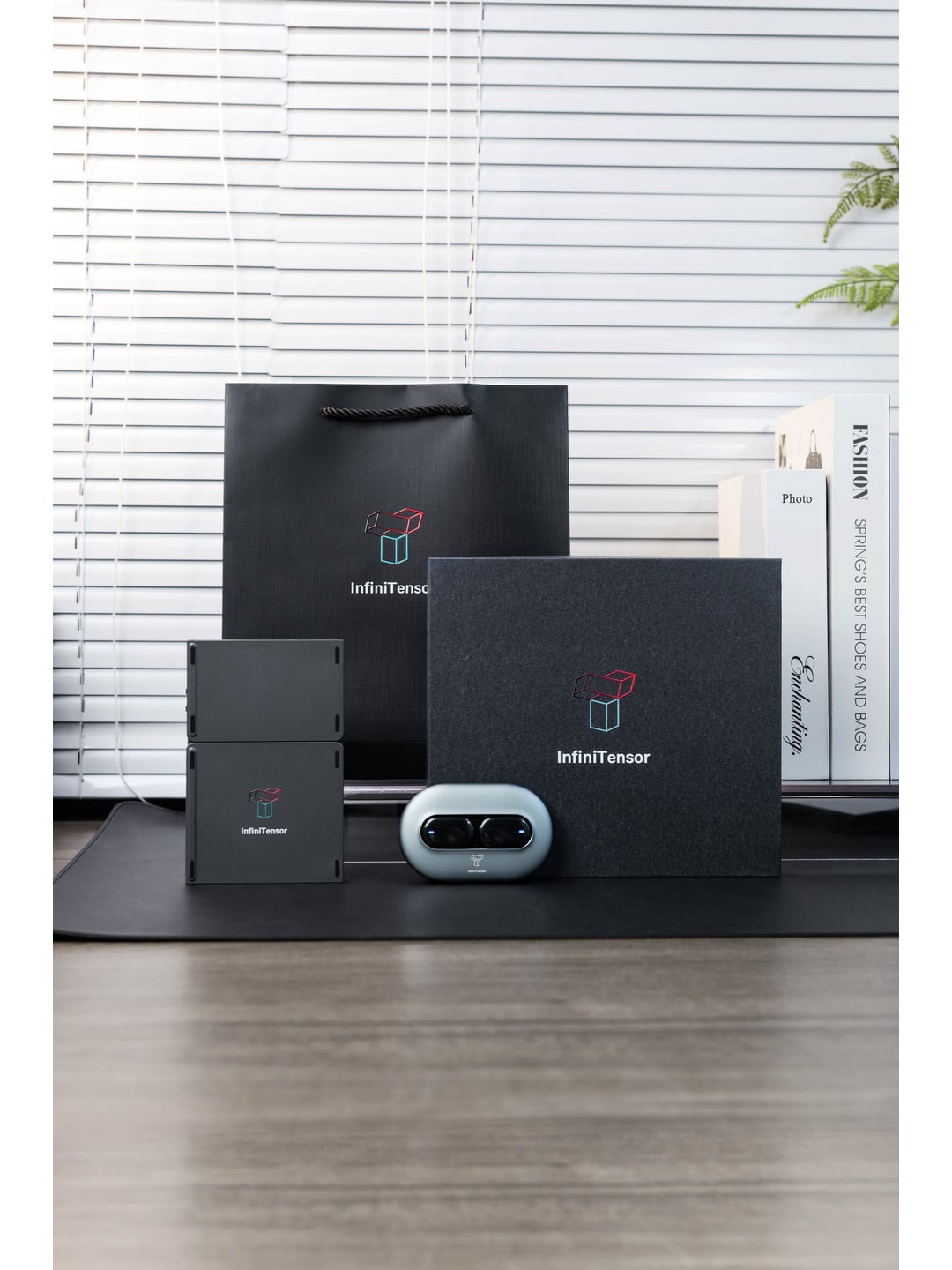 礼途 B033T三折蓝牙触控键盘+JM23 AI翻译蓝牙耳机移动办公礼盒